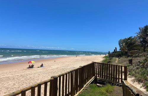 Flat Guarajuba 4 quartos térreo à Beira Mar - pé na areia - governança com arrumadeira e Wi Fi inclusos - Foto 45