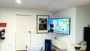 REMA Homes - Jacuzzi Terrasse 55' TV Küche Regendusche - Foto 5