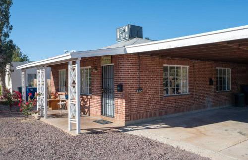 Cali 2BR Getaway Firepit, Yard & Spring Charm - Foto 13