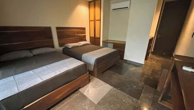 2BR w/ Private Pool Near the Beach Spacious Stay - Foto 2, Habitación