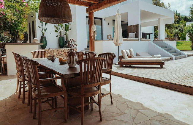 Luxurious Villa With Bright Terrace - Foto 25