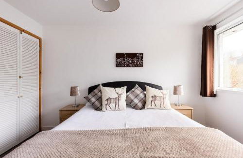 The Old Salt Store, 2 bed apartment with stunning river view - Photo 29