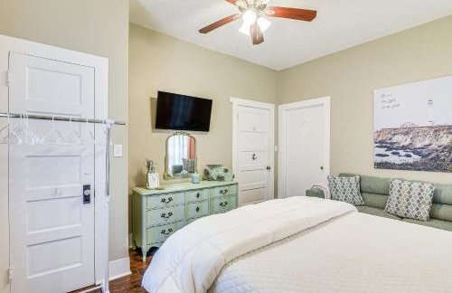 half Mi to Seawall! Family Home with Furnished Patio - Foto 11