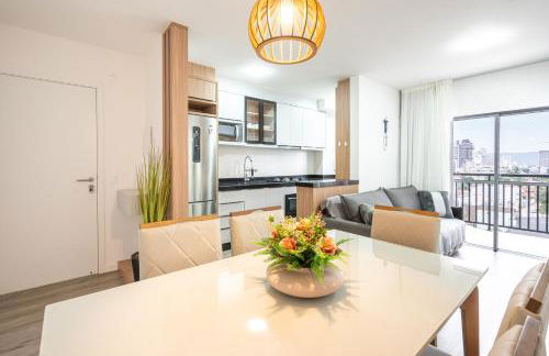 Apartamento 150m da PRAIA com SACADA, WI-FI AR CONDICIONADO, PISCINA, PORTARIA 24h, PLAYGROUND e vaga de GARAGEM - Foto 14