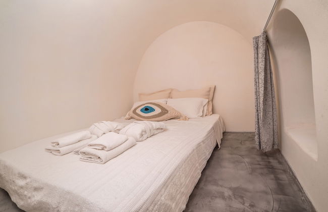 Thetis Cave Houses - Photo 7