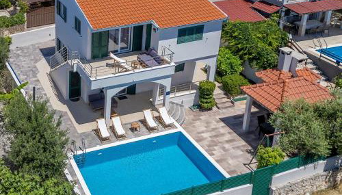 Sea Flower Beachfront Villa - Foto 2, Garden