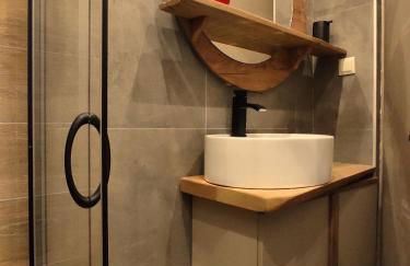 Kasoni Home , Απόλυτα κεντρικό διαμέρισμα μπροστά στη λίμνη - Foto 31