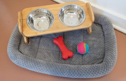 Cali 2BR Getaway Firepit, Yard & Spring Charm - Foto 30