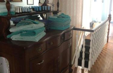 Poe Themed Home Close to Beaches and DE Turf - Foto 7