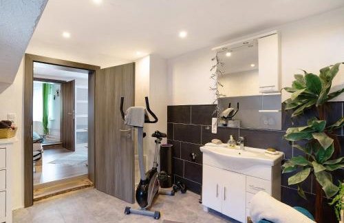 Wildwest Lounge - Photo 6