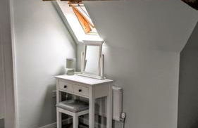 Tyn-Y-Berth Sleeps 27 luxury group accommodation - Photo 10