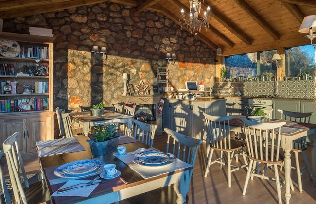 Almond House Suites Arachova - Adults Only - Foto 22