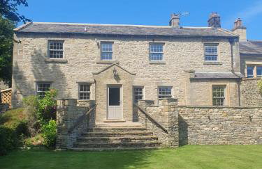 The Saddle Room - Photo 9