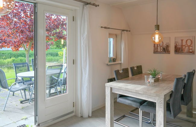 Modern Holiday Home at a Typical Dutch Canal, Close to the Lauwersmeer - Photo 26