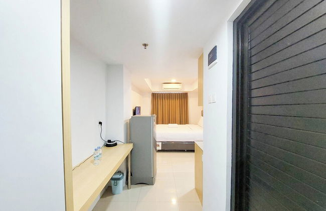 Cozy And Strategic Studio Apartment At De Prima - Photo 12