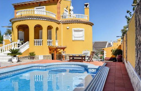 Cozy Home In Orihuela - Photo 1