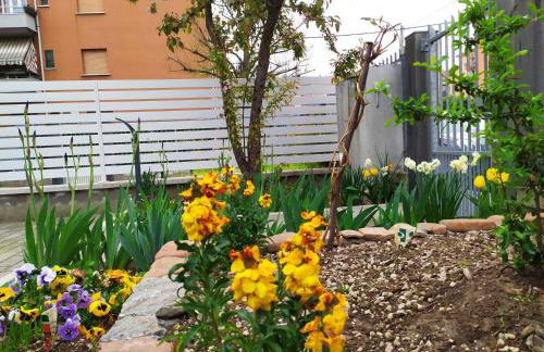 BHH Appartamento Signorini Bologna -wwwbolognaholidayhomecom- Parcheggio Riservato e Giardino - Holiday House Bologna Garden Parking - Foto 41