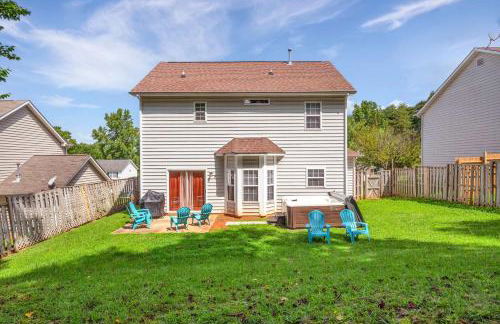 Updated University Area Home with Hot Tub Near Charlotte Your Perfect Retreat - Foto 32