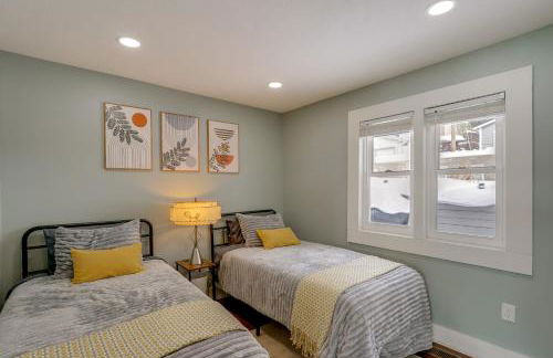 Hike, Fish and Golf Waterfront Gem on Camp Lake! - Foto 19