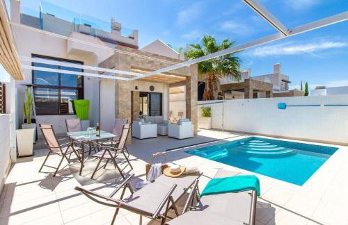 Villa Nina with pool - Photo 15