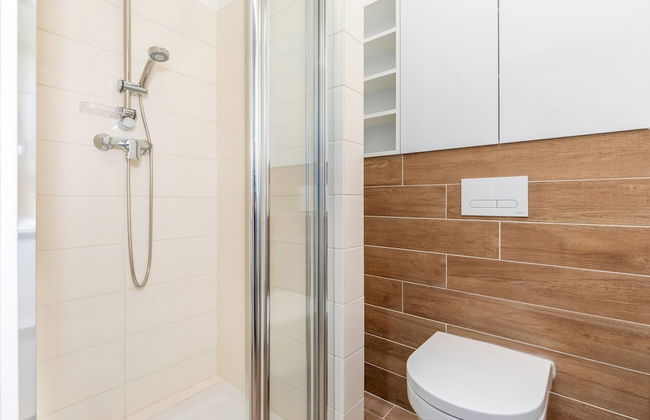 Aquamarina Onyx Apartments by Renters - Photo 34