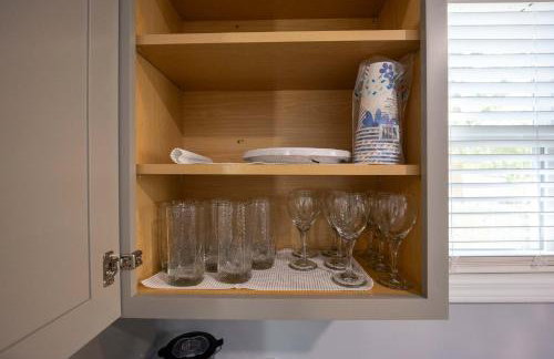 4 Min to Downtown - 11 to Elon - Washer and Dryer - Foto 37