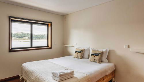 Douro Riverfront 2BR with Private Terrace & Garage - Foto 4