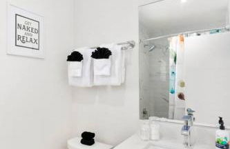 Retro Studio in the Heart of DTPH - Very Walkable - Photo 4