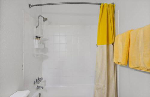 The Yellow Room - Foto 28