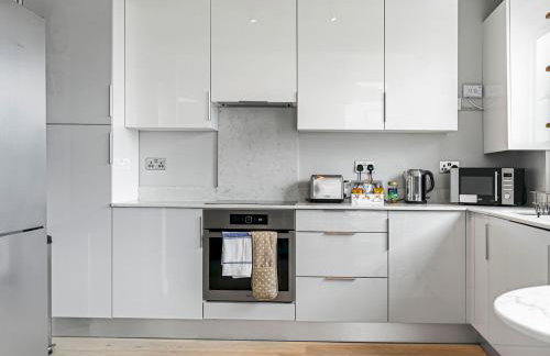 Modern 1 bedroom Apartment with views on West London - Pass the Keys - Foto 26