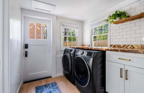 Sanctuary on 3rd - Walk to UF , Parking , Grill - Photo 69