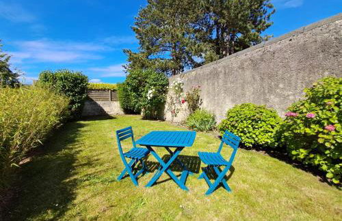 Les chats pitres Maison au calme rénovée avec jardin, terrasse aménagée, transats, abri à vélo, parking gratuit, 5 mn à pied du centre Bayeux proche des plages du débarquement - Photo 17
