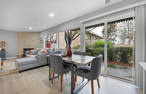 Cute Delightfully Remodeled Spacious Condo condo - Foto 2