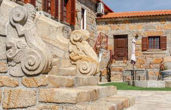 HostWise - Country Villa w/ Pool, Court & Views - Foto 55