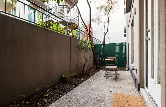 DAWN, 2BDR Carlton Apartment - Photo 17