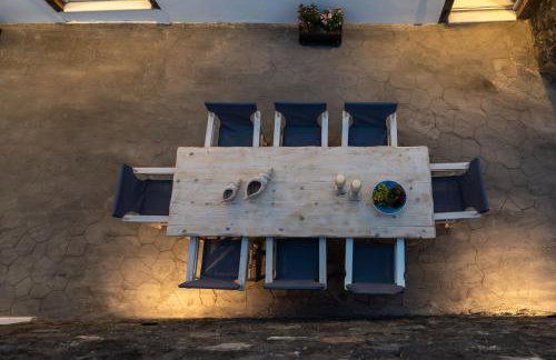NEW Yiota Collection 4 Suites & 4 Prive Jacuzzi - Foto 127