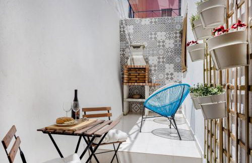 Alfama with Private Patio & Barbecue - Foto 25