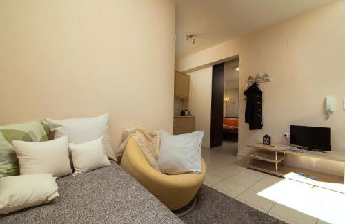 Home Suites - Photo 32