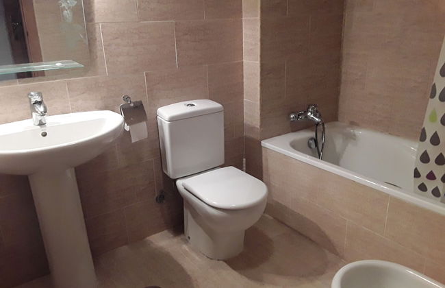 Apartamento en zona de golf y playa - Photo 12