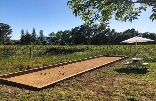 Bird and Barrel Vineyard Farmhouse - Foto 1