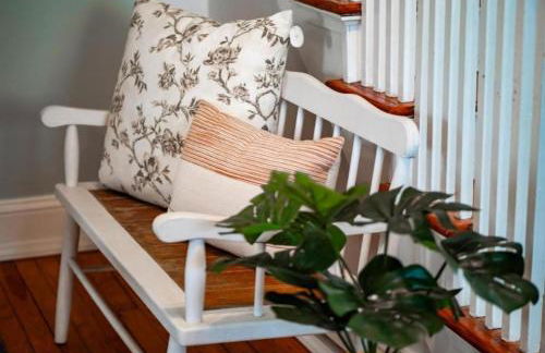 Roberson House Private Pool Walk to DT Sleeps 12 - Foto 6