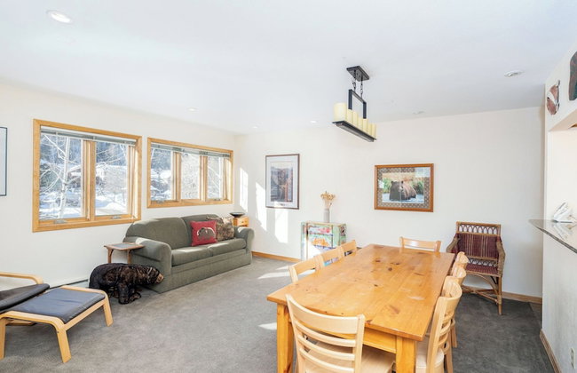 Lulu City 4B by Avantstay Beautiful Condo 100 Yards From Lift #7 Permit #:3639 - Foto 29