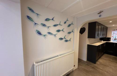 3 Double Bed Character Cottage in Quiet Hamlet - Photo 22