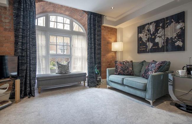 Chocolets - The Kitkat Suite - Photo 1