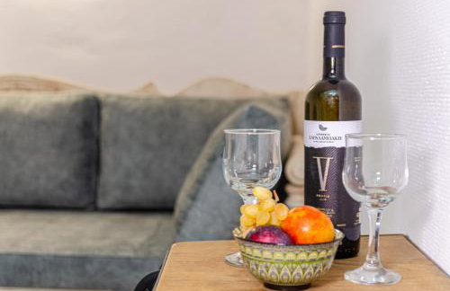 Perachori Boutique Studios - Photo 18