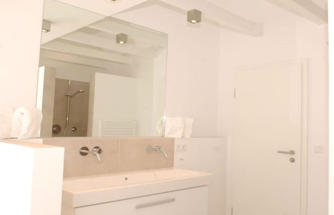 House Flora, Golden Knoepke - Foto 9