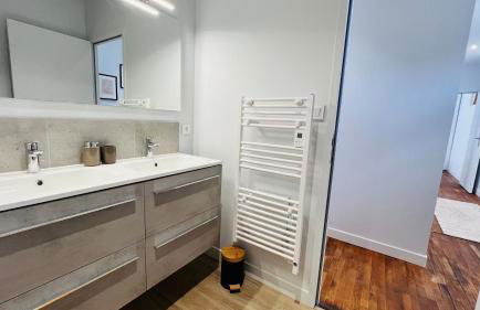 Futurostudio - 4 saisons Standing - 5min Futuroscope - Parking - Foto 21