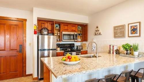 HH207 Ski-inSki-out Condo Hot Tub Sleeps 4 - Foto 3