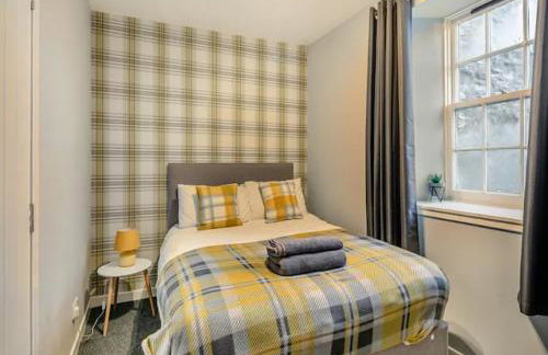 Townhouse Apartment 3 Bedroom High St Montrose - Foto 17