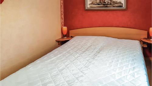 1 Bedroom Ocean Front Home In Loissin - Photo 5